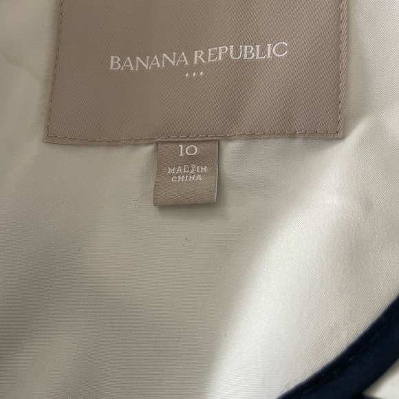 Banana Republic Charcoal Blazer with Ivory Border Accents, Size 10 - Picture 7 of 11